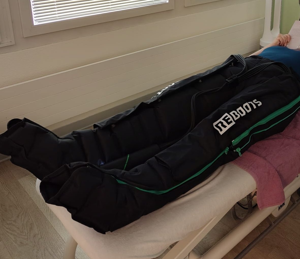 Lymphdrainage mit Reboots-Pressionsdecke